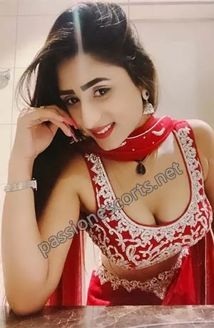 Shruti, 21, call girl in Indiranagar, Bangalore